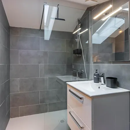 Le Duplex De La Craffe - Vieille De 아파트 *