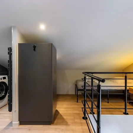 Апартаменты Le Duplex De La Craffe - Vieille De Нанси